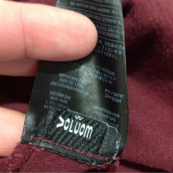 VOLCOM Size Medium 100% Cotton Maroon Oversized Crop Top Short Sleeve Crewneck - Picture 8 of 9